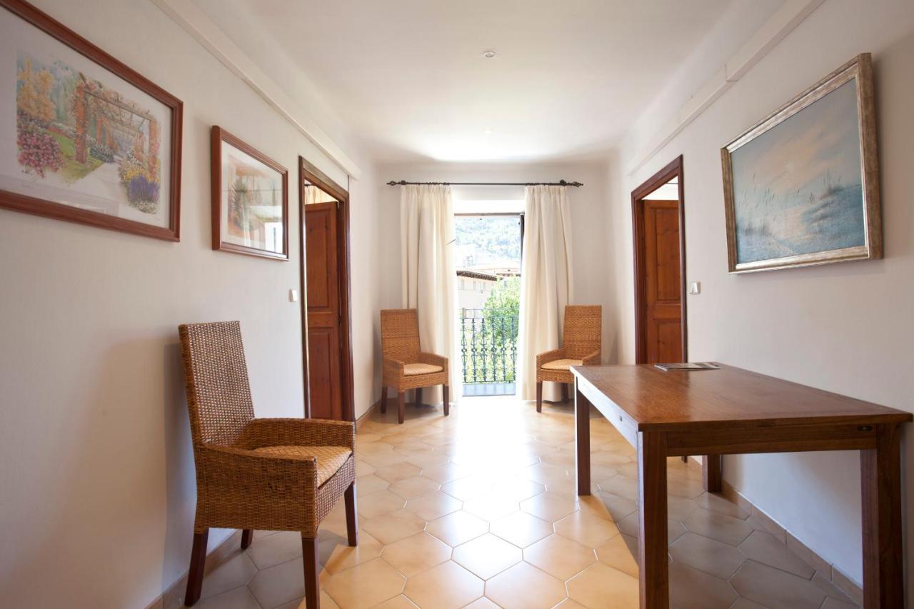 Hotel La Vila โซเยร์ ภายนอก รูปภาพ